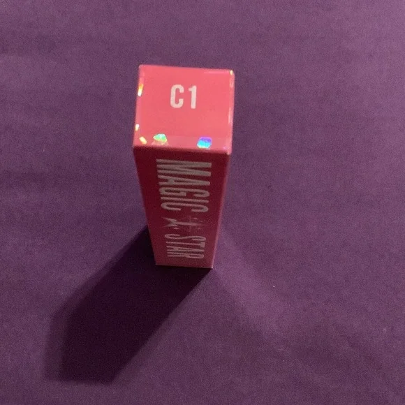 Jeffree Star‎ Concealer Magic Star C1 Fair Skin Coverage NEW Full Coverage - Picture 2 of 3